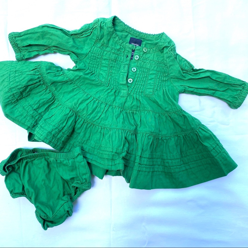 Baby gap 0-3 dress